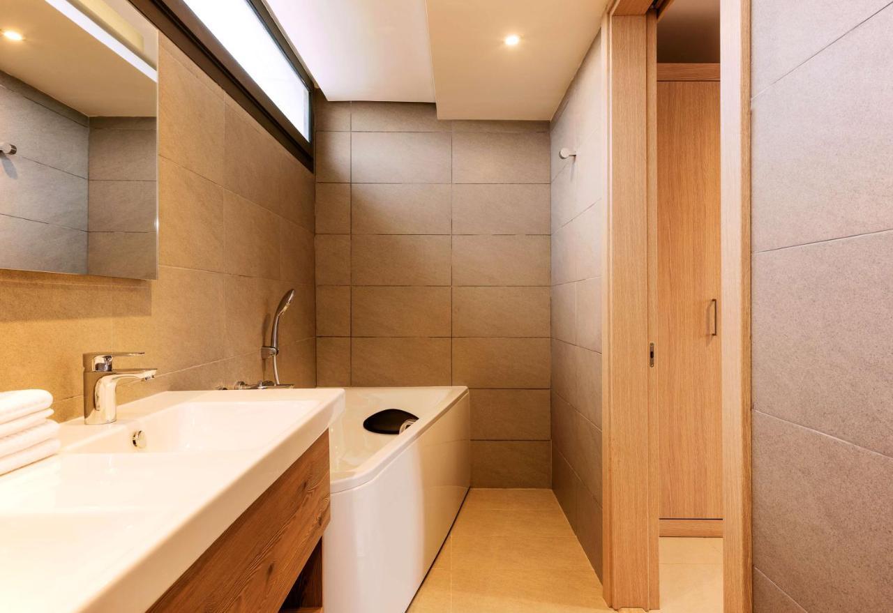 Radisson Blu Residences Al-Ḥoseyma Esterno foto