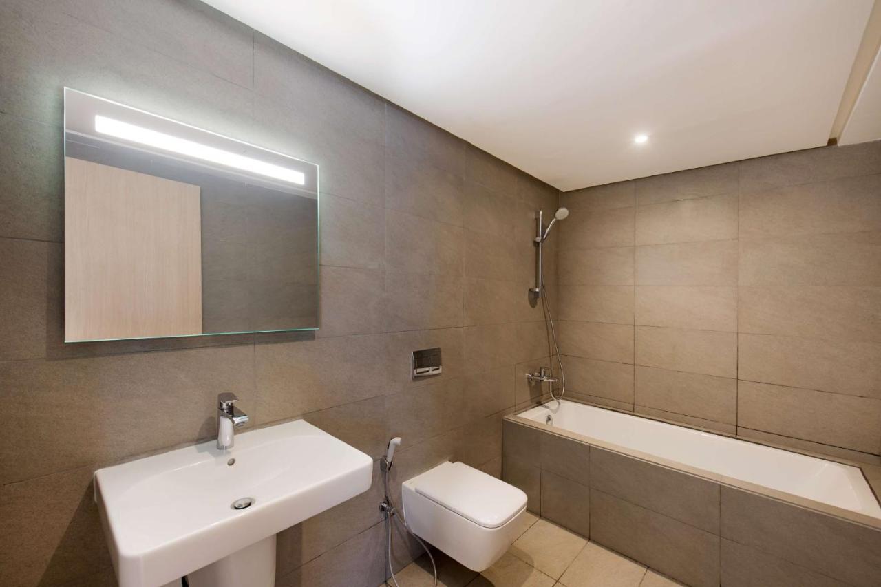 Radisson Blu Residences Al-Ḥoseyma Esterno foto