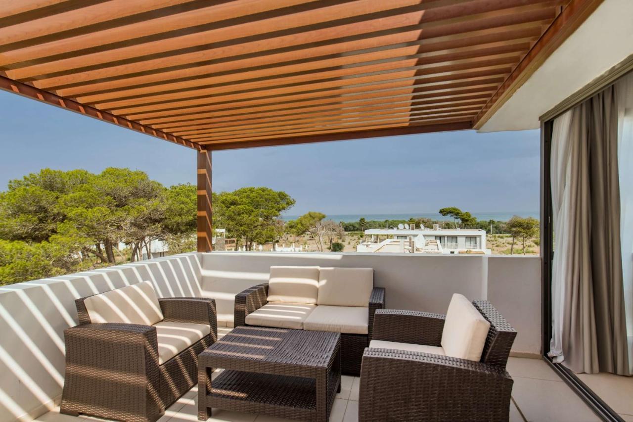 Radisson Blu Residences Al-Ḥoseyma Esterno foto