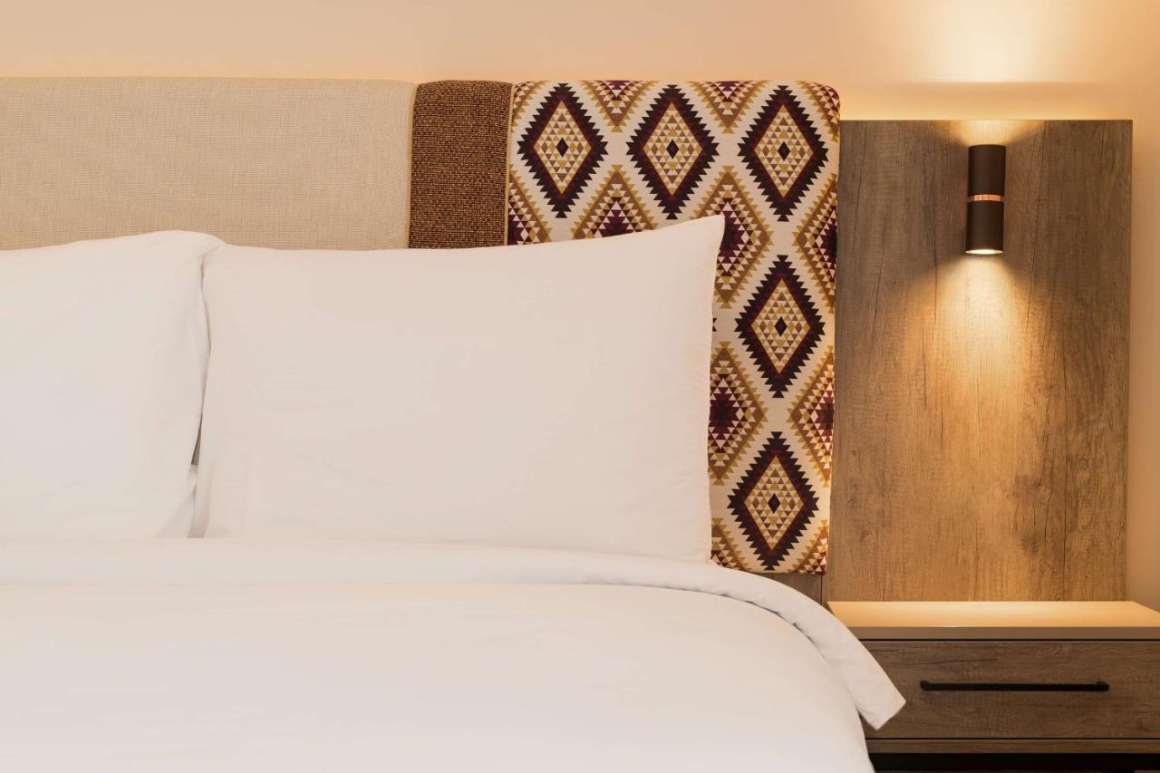 Radisson Blu Residences Al-Ḥoseyma Esterno foto