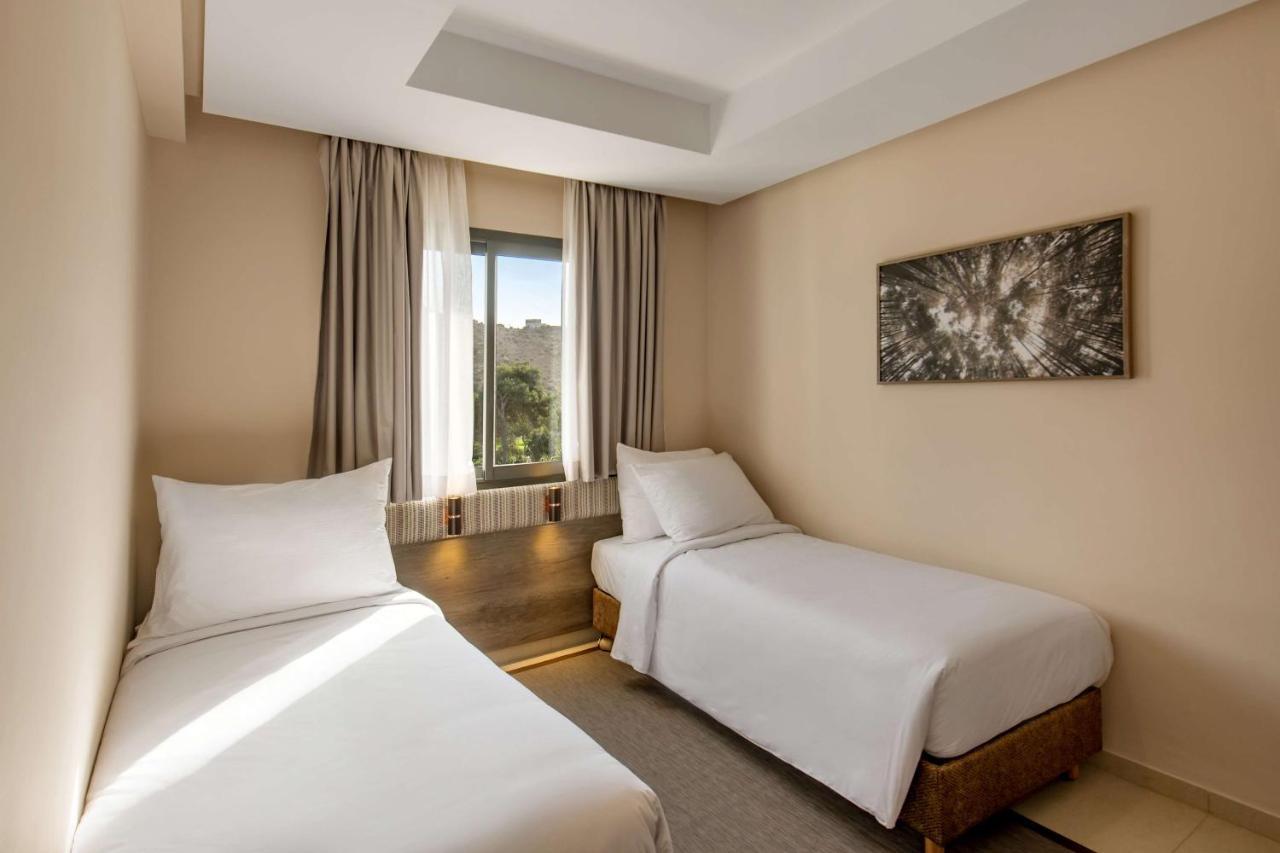 Radisson Blu Residences Al-Ḥoseyma Esterno foto