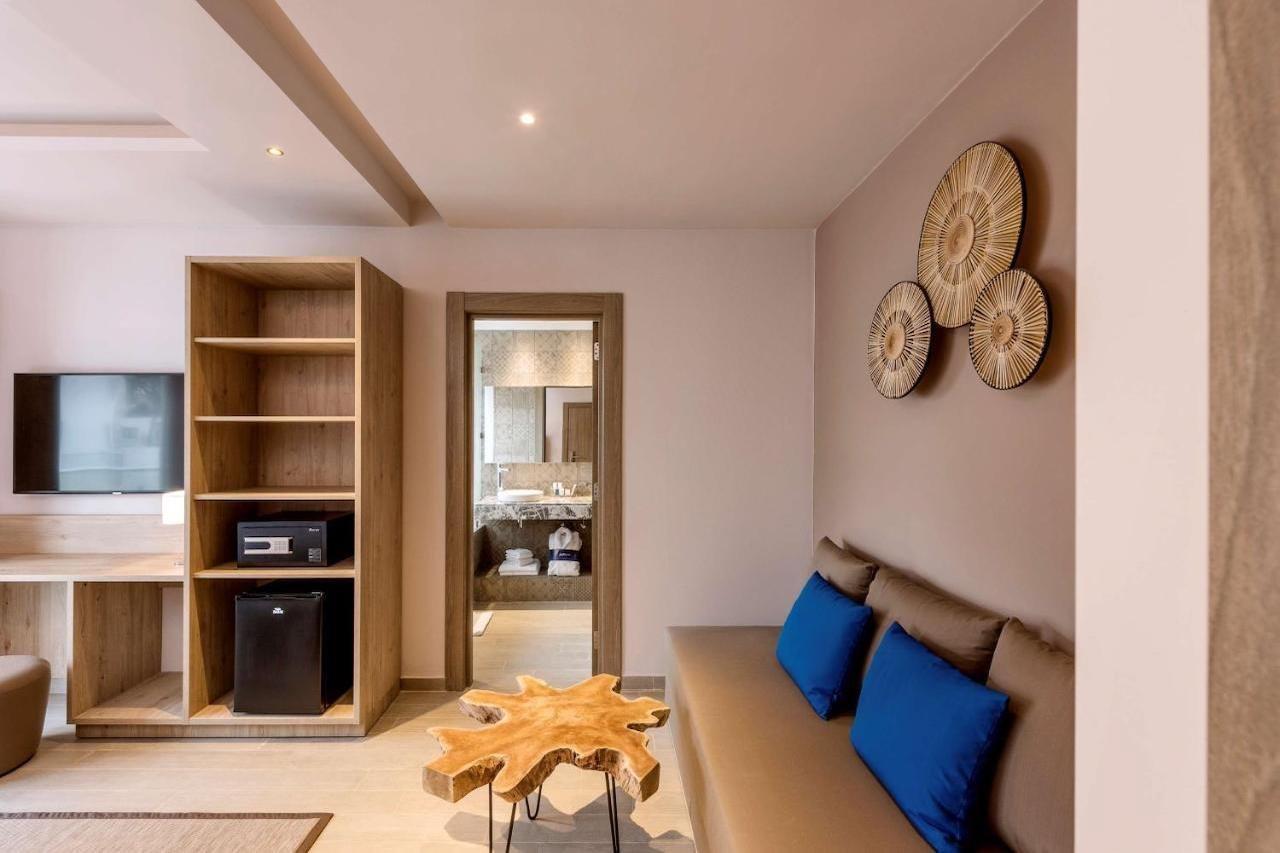 Radisson Blu Residences Al-Ḥoseyma Esterno foto