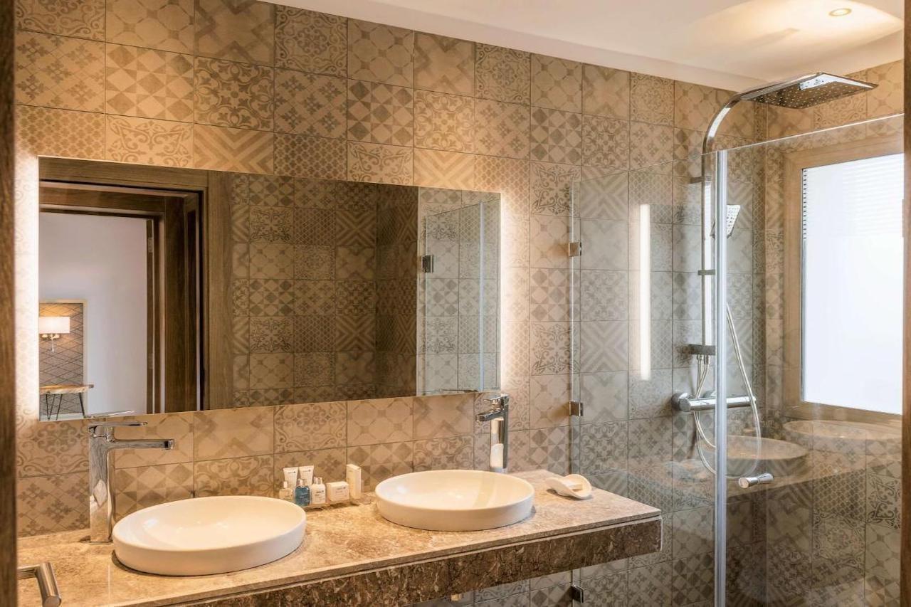 Radisson Blu Residences Al-Ḥoseyma Esterno foto